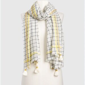 Gap‎ Plaid Cozy Scarf, Color Ivory & yellow plaid NWT